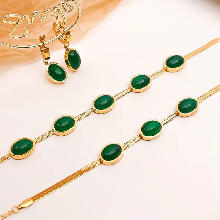 EmeraldAura: Oval Green Crystal Necklace Set with Bracelet