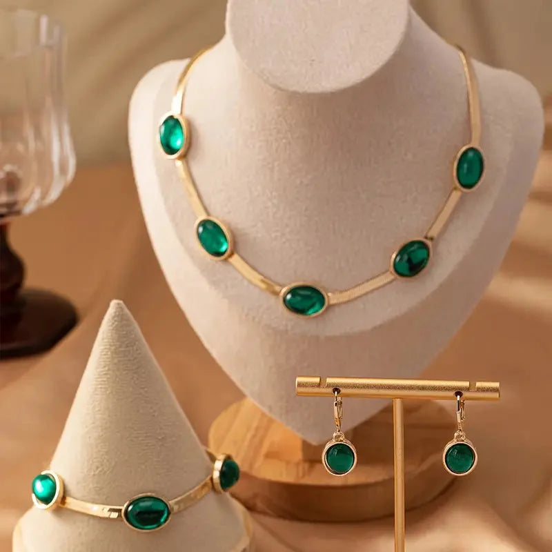 EmeraldAura: Oval Green Crystal Necklace Set with Bracelet