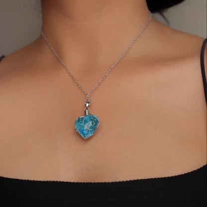 RadianceLuxe™ | Enchanting Glowing Necklace