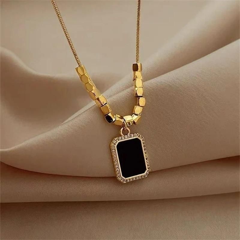 Regal Edge | Gold Finish Pendant Chain